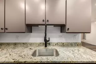 95 N Cooper Rd, Chandler, AZ 85225 - Photo 15