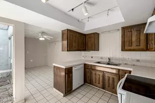 1919 E Medlock Dr, Phoenix, AZ 85016 - Photo 13