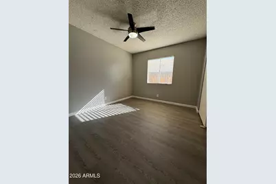 6527 N 67th Avenue #Apt 104, Glendale, AZ 85301 - Photo 9