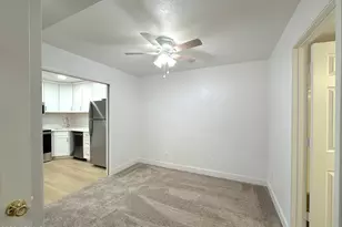 18811 N 19th Ave, Phoenix, AZ 85027 - Photo 11