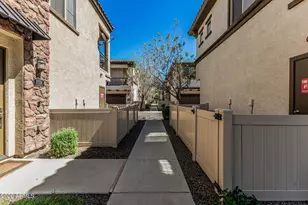 2736 S Cavalier Dr, Gilbert, AZ 85295 - Photo 39