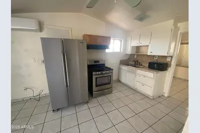 575 N Delaware Street #E, Chandler, AZ 85225 - Photo 3