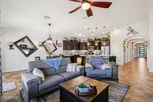 9811 S 2nd Pl, Phoenix, AZ 85042 - Photo 7