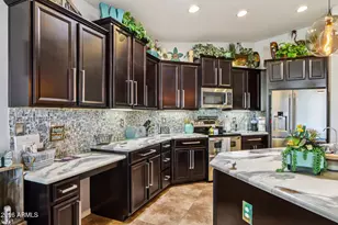 9811 S 2nd Pl, Phoenix, AZ 85042 - Photo 11