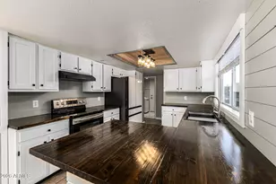 20807 N 3rd Ave, Phoenix, AZ 85027 - Photo 13