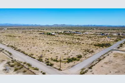 19300 W Roadrunner Road #-, Wittmann, AZ 85361 - Photo 13