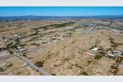 19300 W Roadrunner Road #-, Wittmann, AZ 85361 - Photo 5