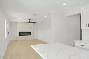 9845 N 15th Ave, Phoenix, AZ 85021 - Photo 9