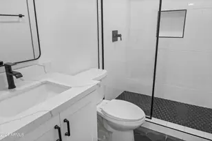 9845 N 15th Ave, Phoenix, AZ 85021 - Photo 21