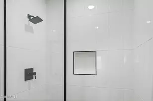 9845 N 15th Ave, Phoenix, AZ 85021 - Photo 13