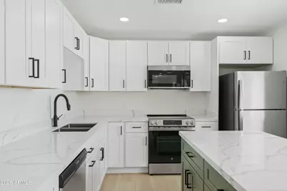 9845 N 15th Avenue, Phoenix, AZ 85021 - Photo 7