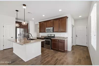 17881 W Silver Fox Way, Goodyear, AZ 85338 - Photo 11