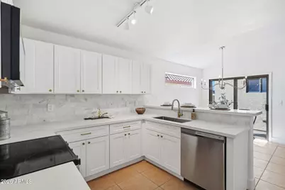 4545 N 67th Avenue #1118, Phoenix, AZ 85033 - Photo 13