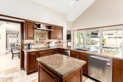 1942 E Krista Way, Tempe, AZ 85284 - Photo 11