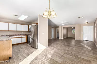 15716 N 138th Lane, Surprise, AZ 85374 - Photo 7