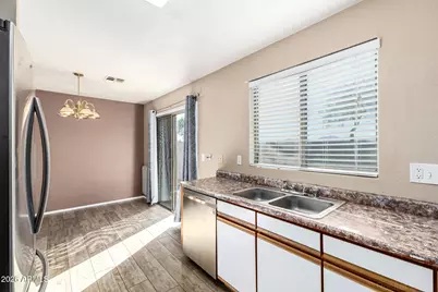 15716 N 138th Lane, Surprise, AZ 85374 - Photo 9