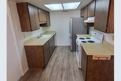 9609 W Cinnabar Avenue #Apt B, Peoria, AZ 85345 - Photo 5