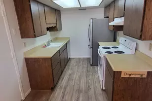 9609 W Cinnabar Ave, Peoria, AZ 85345 - Photo 5