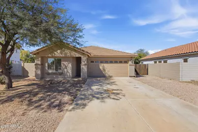 4522 E Alamo Street, San Tan Valley, AZ 85140 - Photo 1