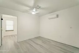 2031 N 28th Pl, Phoenix, AZ 85008 - Photo 19