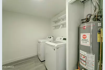 2031 N 28th Place, Phoenix, AZ 85008 - Photo 17