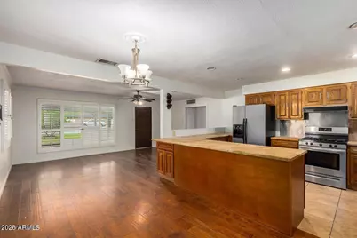 7340 N 7th Avenue, Phoenix, AZ 85021 - Photo 9