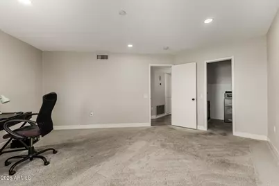 10634 W Hutton Drive, Sun City, AZ 85351 - Photo 19