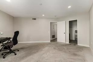 10634 W Hutton Dr, Sun City, AZ 85351 - Photo 19