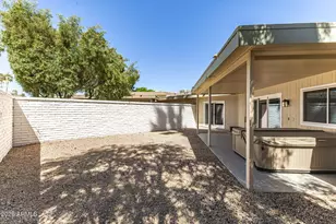 10634 W Hutton Dr, Sun City, AZ 85351 - Photo 23