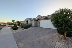 5902 N 86th Dr, Glendale, AZ 85305 - Photo 3