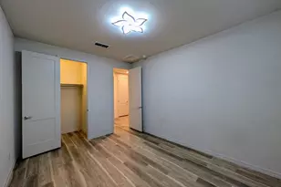 5902 N 86th Dr, Glendale, AZ 85305 - Photo 15