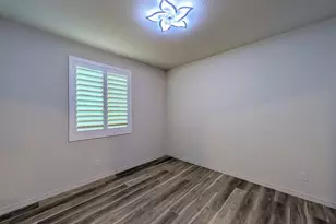 5902 N 86th Dr, Glendale, AZ 85305 - Photo 17