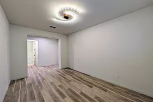 5902 N 86th Dr, Glendale, AZ 85305 - Photo 33