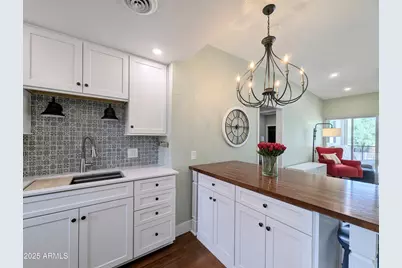 6125 E Indian School Road #Apt 254, Scottsdale, AZ 85251 - Photo 11