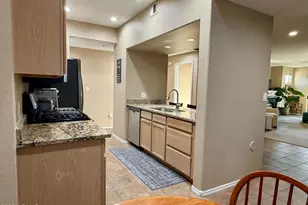 7401 W Arrowhead Clubhouse Dr, Glendale, AZ 85308 - Photo 11