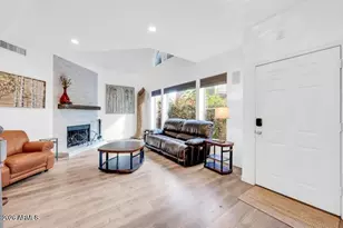 8841 S 51st St, Phoenix, AZ 85044 - Photo 13