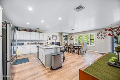 11558 E Lomita Avenue, Mesa, AZ 85209 - Photo 13