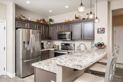 19510 N Carriage Lane, Surprise, AZ 85374 - Photo 5