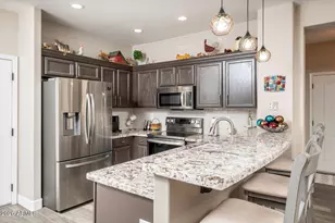 19510 N Carriage Ln, Surprise, AZ 85374 - Photo 5