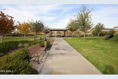 9225 W Willow Bend Lane, Phoenix, AZ 85037 - Photo 41