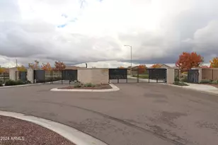 9225 W Willow Bend Ln, Phoenix, AZ 85037 - Photo 43