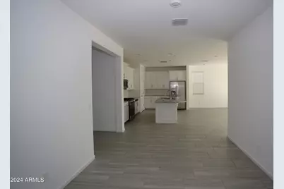 9225 W Willow Bend Lane, Phoenix, AZ 85037 - Photo 15