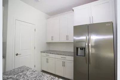 9225 W Willow Bend Lane, Phoenix, AZ 85037 - Photo 19