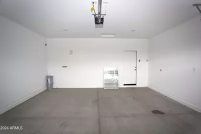 9225 W Willow Bend Lane, Phoenix, AZ 85037 - Photo 31