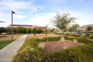 9225 W Willow Bend Ln, Phoenix, AZ 85037 - Photo 37