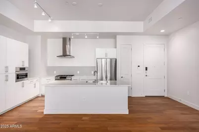 3131 N Central Avenue #7002, Phoenix, AZ 85012 - Photo 5