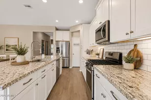 7915 S 23rd Way, Phoenix, AZ 85042 - Photo 15