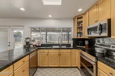 5212 E Evans Drive, Scottsdale, AZ 85254 - Photo 11