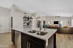 9032 E Sutton Dr, Scottsdale, AZ 85260 - Photo 11