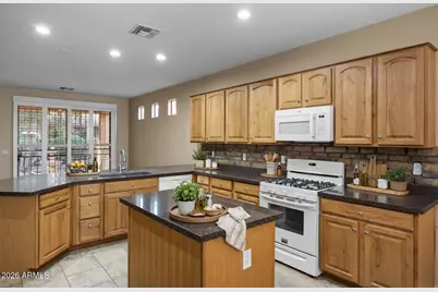 42854 W Ocean Breeze Drive, Maricopa, AZ 85138 - Photo 3